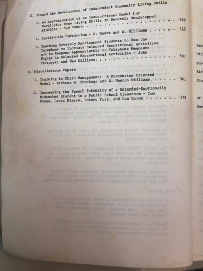A collection of papers and programs related to public school services for severely handicapped student - Imagem 4
