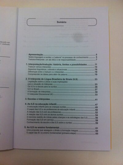 Intérprete de Libras em atuação na educação infantil e no ensino fundamental - Imagem 4
