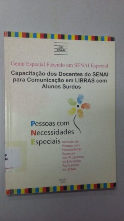 Capacitação dos docentes do Senai para comunicação em Libras com alunos surdos