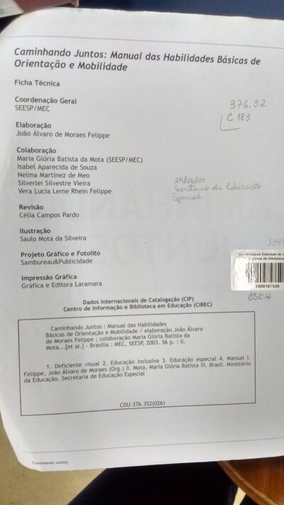 Caminhando juntos: manual das habilidades básicas de orientação e mobilidade - Imagem 3