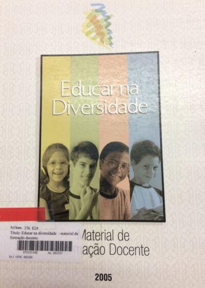 Educar na diversidade: material de formação docente